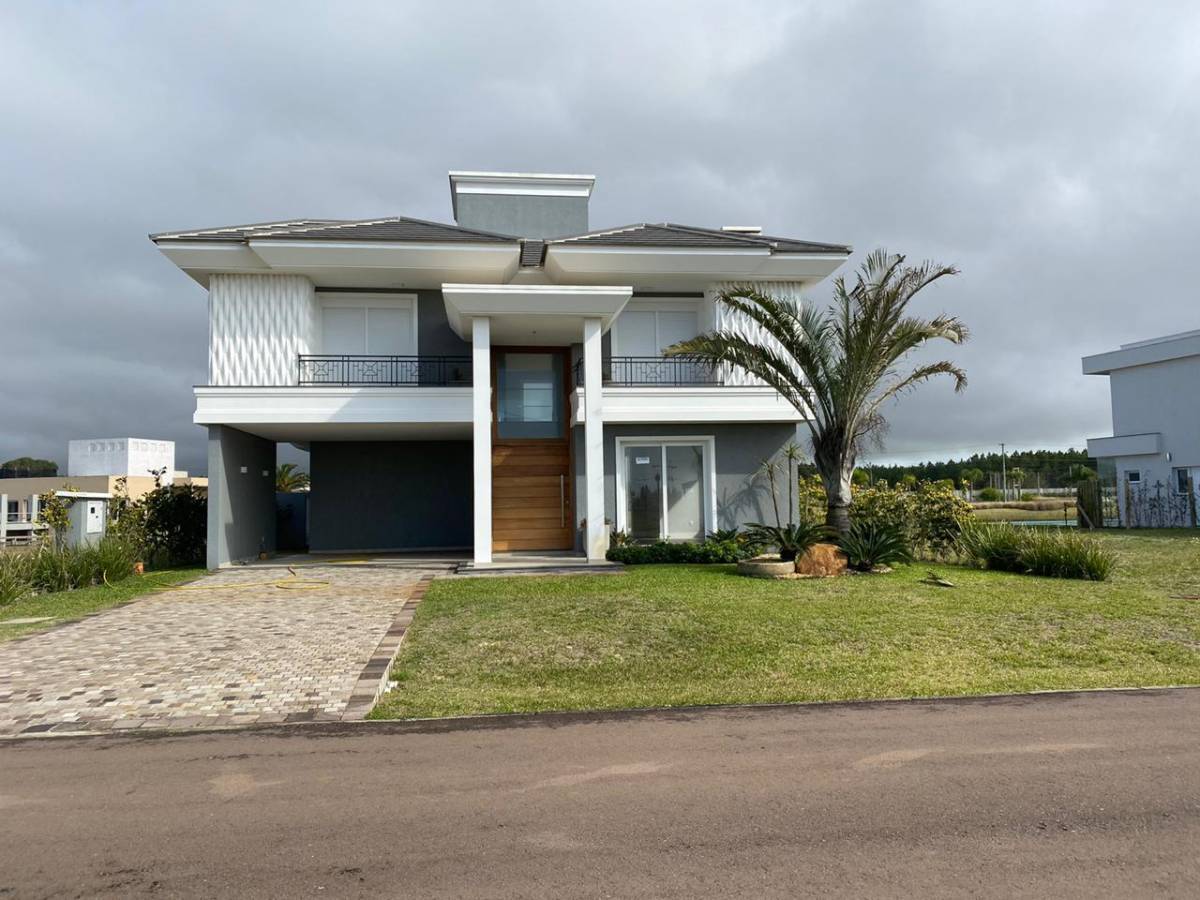 Casa em Condomínio 4 dormitórios em Capão da Canoa | Ref.: 5873