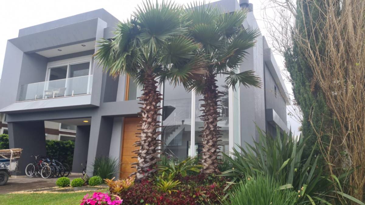 Casa em Condomínio 5 dormitórios em Xangri-lá | Ref.: 6680